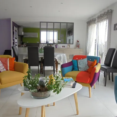 Bed and Breakfast Chez Nadine Valframbert