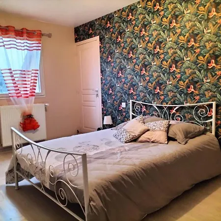 Chez Nadine לינה וארוחת בוקר Valframbert