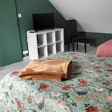 Chez Nadine Valframbert