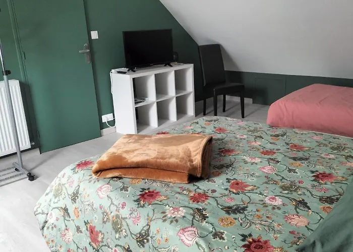 Chez Nadine Valframbert